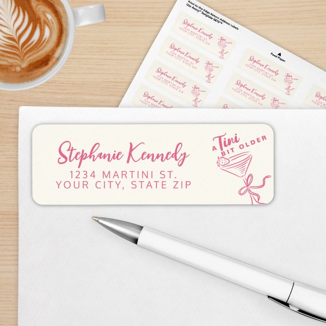 Etiqueta Pink A Tini un poco más viejo 30 cumpleaños (Subido por el creador)