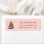Etiqueta Pink Modern Christmas Tree Family Name Holiday<br><div class="desc">Etiqueta de la familia Pink Modern Christmas Tree Name Holiday</div>