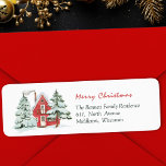 Etiqueta Red Barn Green Forest Pine Christmas Tree Direcció<br><div class="desc">Esta variación tiene un granero rojo escondido en un frondoso bosque verde, con un pino decorado que le da un toque de brillo vacacional. El entorno nevado y el diseño limpio lo convierten en el lugar ideal para las tradicionales tarjetas de visita de los pueblos de pino vintage y los...</div>