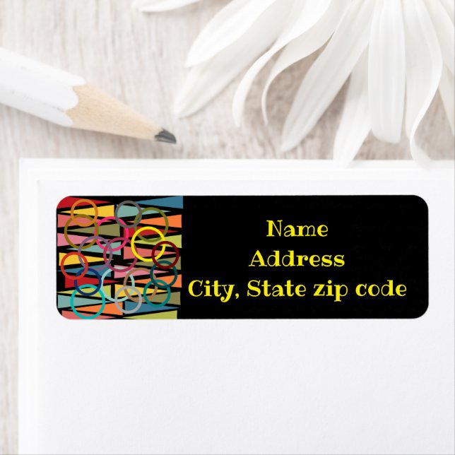 Etiqueta Rings and Triangles (In situ)