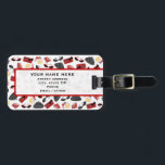 Etiqueta roja femenina del equipaje de los<br><div class="desc">Una etiqueta del equipaje que ofrece ilustraciones de las botellas de perfume, de los monederos, de los rubíes, y de las gafas de sol retras del ojo de gato. El diseño tiene un esquema de color rojo. Personalice el texto en el área escarpada del interior del frente resumida en rojo....</div>