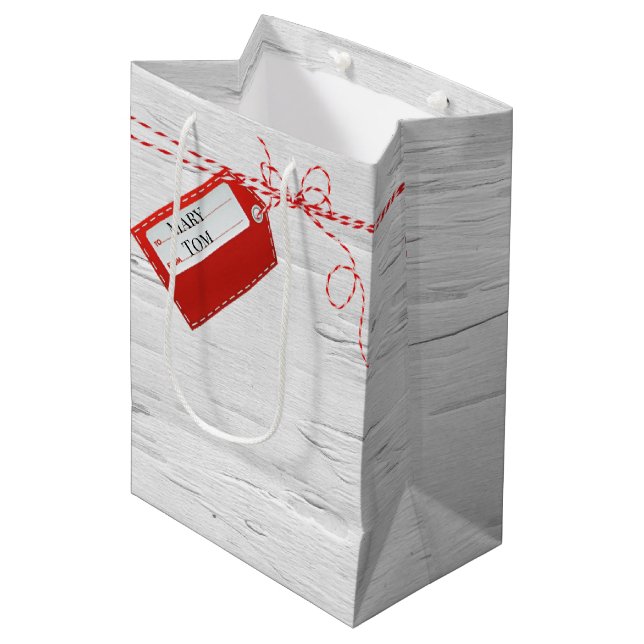 Etiqueta Roja Sobre Bolsa De Regalo De Birch Blanc (Angulo Anverso)
