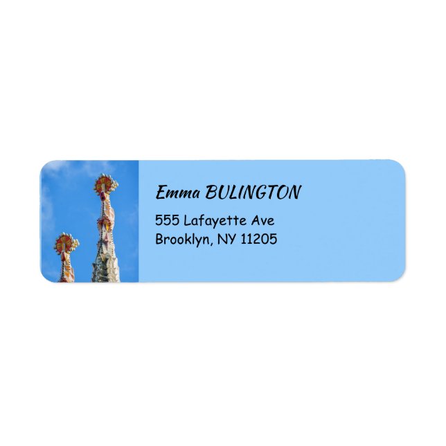 Etiqueta Spires of La Sagrada Familia in Barcelona, Spain (Frente)