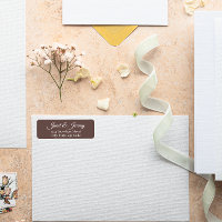 Taupe Stylised Names Boda Dirección de devolución