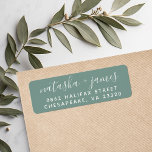 Etiqueta Vintage Aqua Stylish Script Boda Return Address<br><div class="desc">Personalizado imprimió las etiquetas de las direcciones de retorno del boda personalizadas con su nombre y dirección en un fondo verde azul silenciado. Utilice las herramientas de diseño para elegir cualquier color de fondo y personalizar los tipos de letra para crear su propio diseño único.</div>