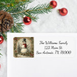 Etiqueta Vintage Christmas Snowman Return Address<br><div class="desc">Este cálido y acogedor Navidad,  decorado con un diseño vintage de muñecos de nieve,  regresa a los pegatinas. Perfecto para el correo de vacaciones.</div>