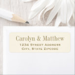 Etiqueta Vintage Ivory Antique Gold Boda Dirección de retor<br><div class="desc">Agregue estilo a sus sobres con estas etiquetas de dirección de retorno que incluyen texto antiguo personalizado de oro que puede personalizar con un color de fondo de marfil.</div>