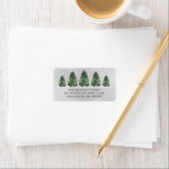 Etiqueta Watercolor Christmas Tree Farm Grey Return Address<br><div class="desc">El diseño de la etiqueta de la dirección festiva personalizado incluye una escena rústica de invierno de moda de una granja de árboles de Navidad y un fondo de invierno gris y nevado. Incluye una hilera de pinos pintados de color verde agua. Personalice la sencilla redacción en gris carbón vegetal...</div>