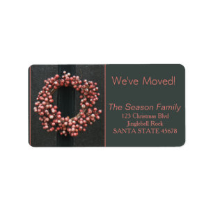 Etiqueta We've Moved Red berry wreath Christmas label