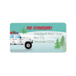 Etiqueta White 4x4 Truck in Snow, Return Address Label<br><div class="desc">White 4x4 Truck in the snow,  with gifts on the top rack. Personalize with your address,  good for long addresses. Designed and Illustrated by  @Jacqueline Schneider</div>