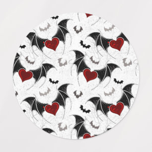 Etiquetas Corazón de Halloween con alas de murciélago negro