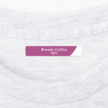 Curva púrpura y empleado blanco