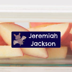 Etiquetas Cute murciélago bebé volando en la noche caricatur