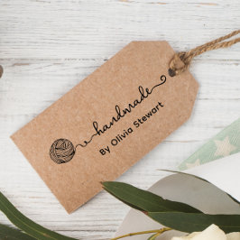 Etiquetas de regalo hechas a mano con hilo de nomb