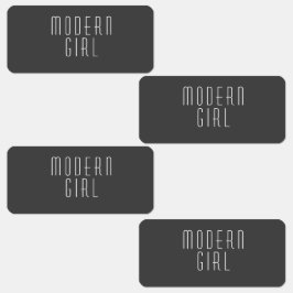 Etiquetas de ropa moderna en blanco y negro