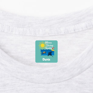 Etiquetas Moms Diving Buddy Design - Small Square Clothing L
