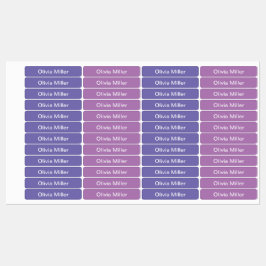 Etiquetas moradas para la guardería de los campame