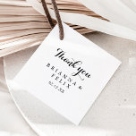 Etiquetas Para Recuerdos Boda de caligrafía moderna<br><div class="desc">Estas etiquetas modernas de caligrafía de la boda son perfectas para un boda rústico. El diseño, sencillo y elegante, presenta una tipografía de escritura clásica y elegante en blanco y negro. Haga las etiquetas propias incluyendo sus nombres, el evento (si procede) y la fecha. Estas etiquetas de bienvenida pueden complementar...</div>