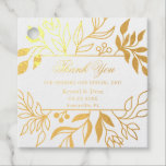 Etiquetas Para Recuerdos Boda floral negro con toque de burgundy oscuro<br><div class="desc">Personaliza estas elegantes etiquetas de agradecimiento de boda con foil de manera fácil y rápida. Simplemente haz clic en el botón Editar usando la herramienta de diseño para editar el texto, cambiar las fuentes y los colores de las fuentes. En la parte delantera, cuenta con un hermoso arreglo de follaje...</div>