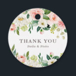 Etiquetas Para Recuerdos Boda Romántico de color de agua Primavera Gracias<br><div class="desc">Boda Romántico acuarela Primavera Gracias Por Favorecer Etiquetas | Etiqueta de agradecimiento femenina y romántica con flores de color rosa y blanco y ramos de vegetación. La etiqueta floral de agradecimiento es totalmente personalizable para cualquier evento. Perfecto como un toque final a las cartas y los favores de fiesta.</div>