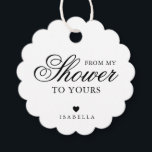 Etiquetas Para Recuerdos De Mi Ducha A Tu Calligrafía Ducha De Novias<br><div class="desc">Elegante tipografía ducha de novia favorece etiquetas con un diseño simple con el mensaje "De mi ducha a la tuya" en caligrafía negra y fuentes serif, sobre un fondo blanco. Debajo hay un corazón y tu nombre. Las fuentes y los colores de fondo pueden cambiarse a los colores que desee....</div>