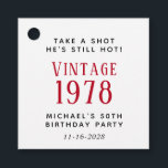 Etiquetas Para Recuerdos Funny Vintage 500th Birthday Party<br><div class="desc">Etiquetas graciosas de los favores de su cumpleaños número 50. Personaliza "Toma un tiro que aún está caliente" y "Vintage" si lo deseas,  su año de nacimiento,  nombre y fecha de fiesta de cumpleaños.</div>