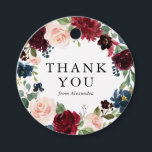 Etiquetas Para Recuerdos Guirnalda floral de acuarela en burdeos y azul, ag<br><div class="desc">Envía amor y agradecimiento con esta etiqueta de agradecimiento floral personalizable. Cuenta con ilustraciones de acuarela de guirnaldas florales en burdeos, rosa y azul con acentos de follaje. Esta etiqueta de agradecimiento de acuarela es perfecta para bodas de otoño y boho, baby showers, desayunos de novia y mucho más. Están...</div>