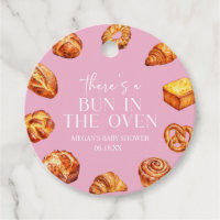 Hay un bollo en el Baby Shower del pan de horno