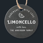 Etiquetas Para Recuerdos Homemade with Love Limoncello Moderno Chalkboard<br><div class="desc">Etiquetas limoncello de diseño personalizado que incluyen mensajes personalizados de texto/regalo en el fondo de estilo de pizarra.</div>