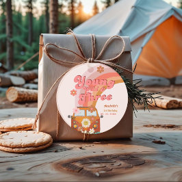 Etiquetas Para Recuerdos Joven Groovy Wild y tres Van Daisy de color rosa