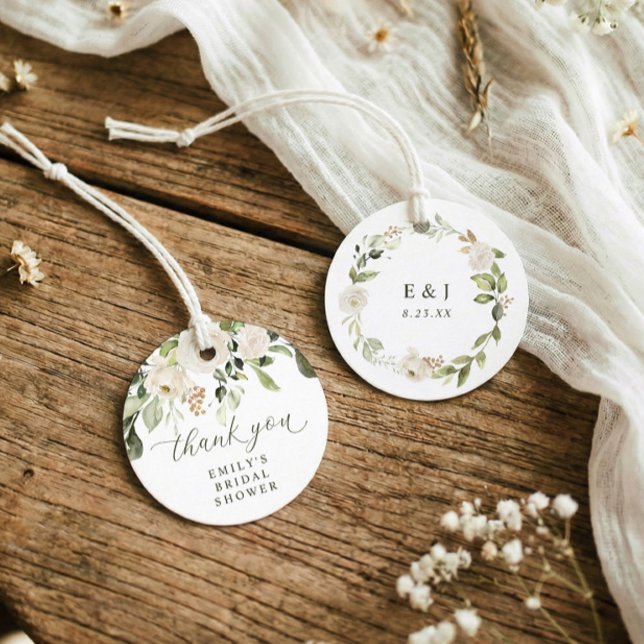 Etiquetas Para Recuerdos Lluvia floral blanca para ducha de novia redonda (Bridal shower favor tags - white floral greenery thank you tags for bridal showers)
