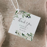 Etiquetas Para Recuerdos Rama de oliva moderna Gracias<br><div class="desc">Estas etiquetas de agradecimiento son perfectas para un boda boho. El diseño rústico y elegante presenta una sencilla acuarela de hojas botánicas verdes y aceitunas negras en una pequeña rama de ambiente mediterráneo clásico. Personalizar estas etiquetas con sus nombres y fecha. Cambie la redacción para que se adapte a cualquier...</div>