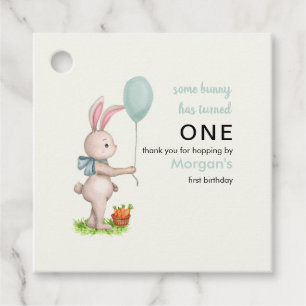 Etiquetas Para Recuerdos Un conejo es un globo de conejo lindo, primer cump