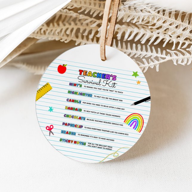 Etiquetas Para Recuerdos Vuelta a la ronda del kit de supervivencia del pro (Teacher's Survival Kit Round Favor Tags)
