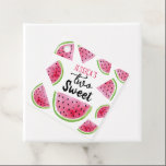 Etiquetas Para Recuerdos Watermelon Two Sweet Birthday Party<br><div class="desc">El patrón de invitación a las sandías de color claro y colorido fue dibujado a mano y pintado por mí,  Valarie. Sólo disponible en mis tiendas. Hacerlo propio editando el texto. Cuidado y caprichoso patrón de sandía acuática con divertidas fuentes rápidas! Perfecto para fiestas de cumpleaños de verano.</div>
