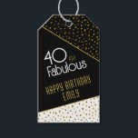 Etiquetas Para Regalos 40 y Fabulous Gold Purpurina Photo 40th Birthday<br><div class="desc">40 y Fabuloso Purpurina de Oro Negro Foto 40 Etiquetas de Regalo de Cumpleaños. Diseño moderno y elegante con tipografía de moda y puntos purpurinas de oro falsos sobre un fondo blanco y negro. Haz tu propia etiqueta de cumpleaños número 40 para ella.</div>