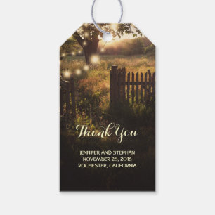 Etiquetas Para Regalos Árbol rústico y luces