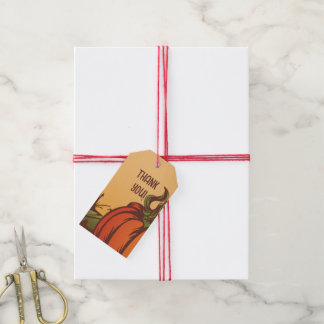 Etiquetas Para Regalos Calabaza solitaria en el campo. Caen las hojas del