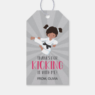 Etiquetas Para Regalos Cumpleaños de chica karate rosa