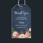 Etiquetas Para Regalos Flores Rústicas Boda Blue Chalkboard Gracias<br><div class="desc">Flores Rústicas Blue Chalkboard Wedding Favor De Gracias Etiqueta De Regalo. (1) Para una mayor personalización,  haga clic en el enlace "personalizar adicional" y utilice nuestra herramienta de diseño para modificar esta plantilla. (2) Si necesita ayuda o elementos coincidentes,  póngase en contacto conmigo.</div>