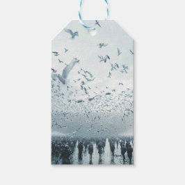 Etiquetas Para Regalos foto de paloma de la paz en multitud de playa