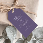 Etiquetas Para Regalos Hoja mínima | Bienvenida a Plum Purple Boda<br><div class="desc">Estas etiquetas de regalo mínimas de bienvenida de boda de ciruela púrpura son perfectas para un boda boho. El diseño de la joya tiene una sencilla silueta de hojas de vegetación en un violeta azul oscuro con un estilo boho minimalista. Personalice las etiquetas con la ubicación de su boda, una...</div>