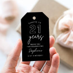 Etiquetas Para Regalos LOLA 21st Birthday Favor Tag Negro<br><div class="desc">La colección Lola desprende una elegancia moderna con líneas elegantes y una tipografía contemporánea. Sus matices femeninos están bellamente equilibrados con una declaración audaz,  lo que lo convierte en una elección ideal para la novia vivaz y moderna.</div>