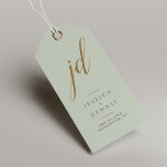 Etiquetas Para Regalos Moderno Boda de monograma minimalista elegante de<br><div class="desc">Moderno Minimal Elegante caligrafía Script Monograma Boda Etiquetas de regalo Añade un toque de elegancia a tus favores matrimoniales con estas impresionantes, modernas, minimalistas y elegantes etiquetas de regalo de guión de caligrafía. Diseñadas con el clásico verde sabio, el marrón y el oro, estas etiquetas son la manera perfecta de...</div>