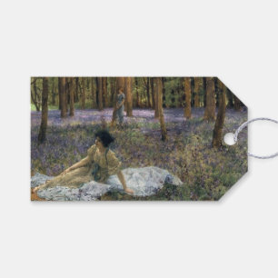 Etiquetas Para Regalos Mujeres en un paisaje de bosque con Bluebells
