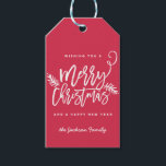Etiquetas Para Regalos Navidades brillantes con guión de pincel moderno e<br><div class="desc">Haga una declaración impresionante esta temporada navideña con esta elegante etiqueta de regalo colgante personalizada que incluye "Feliz Navidad" en un tipo de letra de guión de broche. Utilice el botón personalizar para las opciones de edición avanzadas. Comprar nuestra tienda online para más piezas en este diseño!</div>