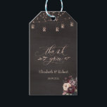 Etiquetas Para Regalos Rosas de Rustic String Lights<br><div class="desc">Luces rústicas de cuerdas con tarro de albañil y rosas en un fondo oscuro. Para cambiar detalles, haga clic en "Detalles". Para mover el texto o cambiar el tamaño, la fuente o el color, haga clic en "Editar usando la herramienta de diseño". Vea el enlace de la colección en esta...</div>