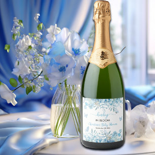 Etiquetas Para Vinos Espumosos Bebé en el Baby Shower floral azul de Bloom