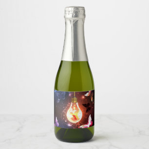 Etiquetas Para Vinos Espumosos Bombilla brillante con mariposas nocturnas