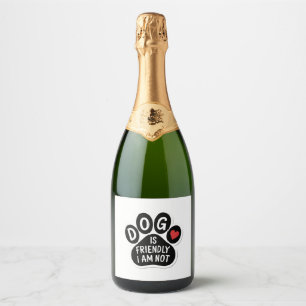 Etiquetas Para Vinos Espumosos El perro es amistoso yo no lo soy